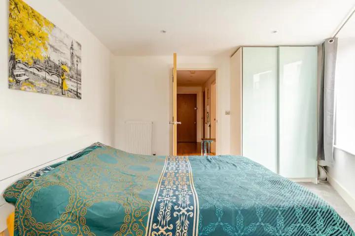 Brand New Flat In Central London With Car Park Exterior photo